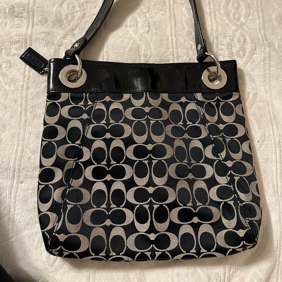 Coach purse - Picture 4 of 4